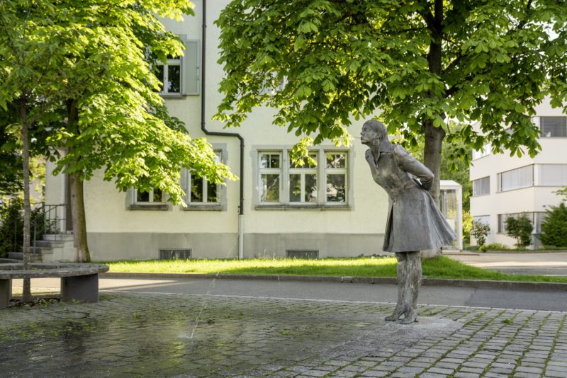 Vogelbrunnen