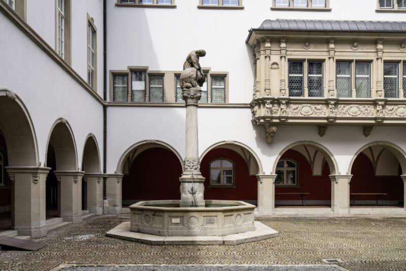 Hofbrunnen